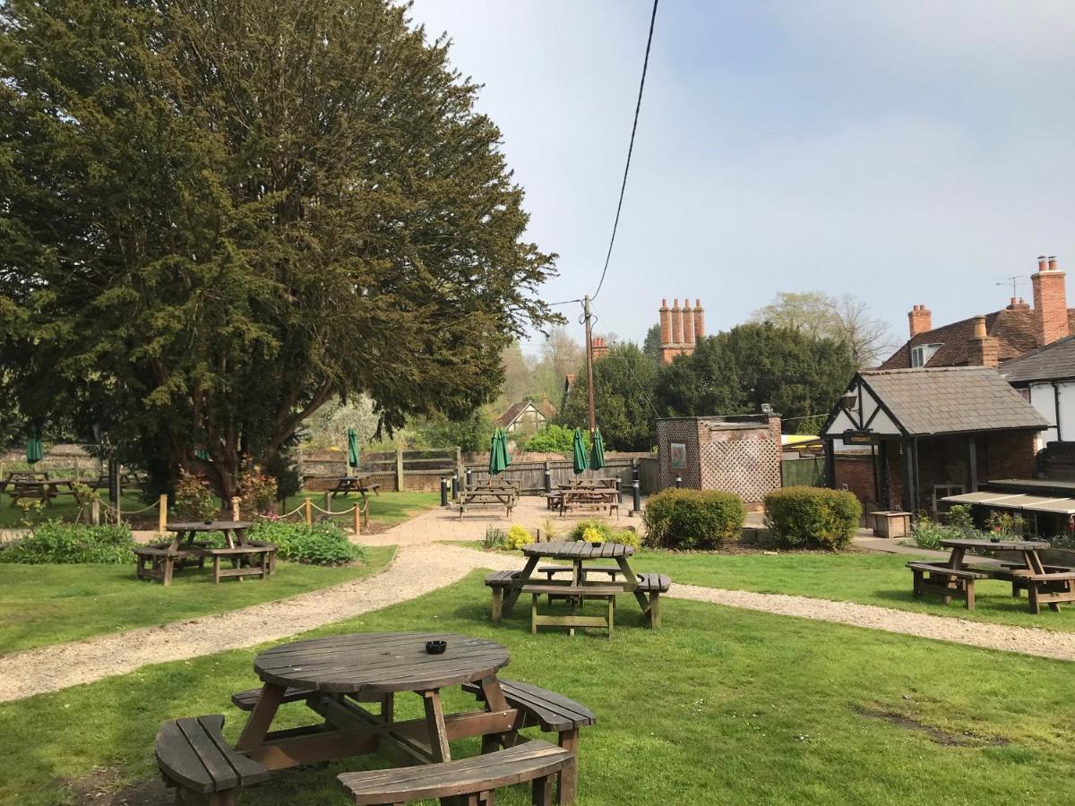 Bull Inn Reading Exterior photo